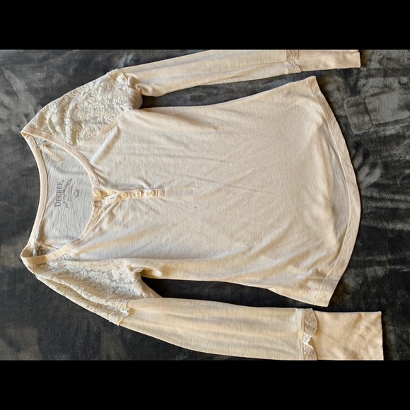 🎉HP!🎉 Decree Lacy Cream Long Sleeve Top - Picture 2 of 7